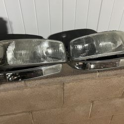 05 GMC Sierra Headlights and Taillights 