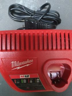 Milwaukee m12 charger