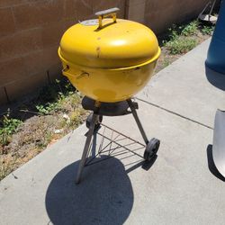 Vintage Weber BBQ Grill