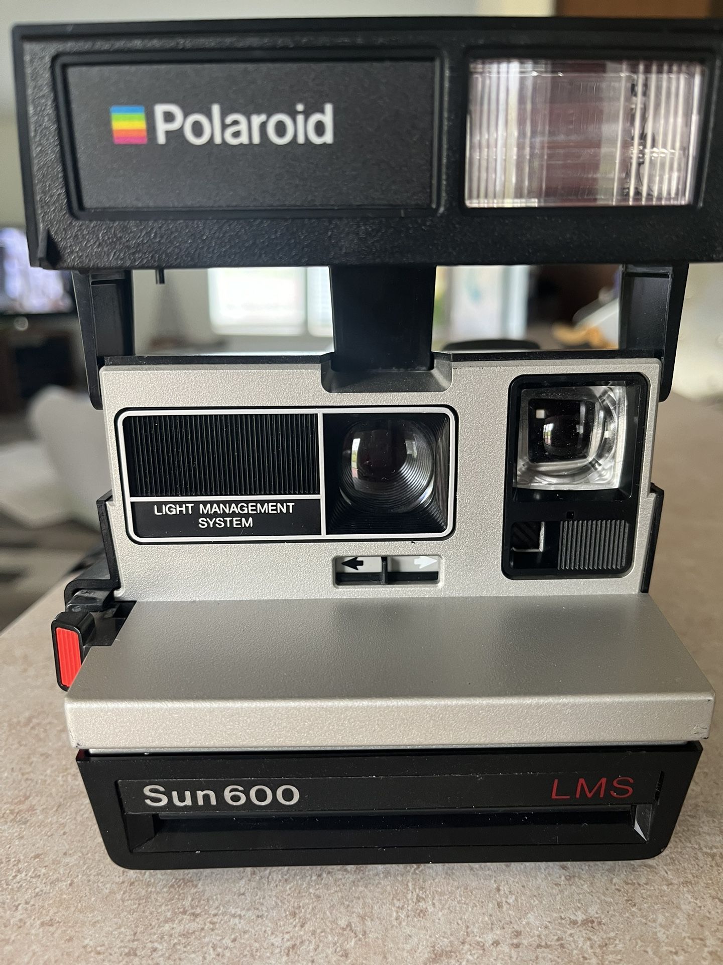 Poloroid Sun Camera
