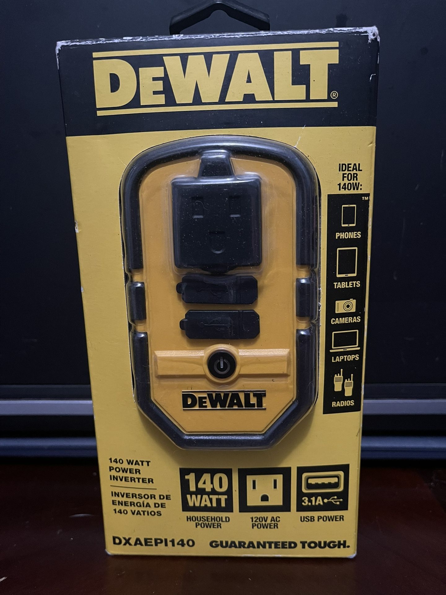 DEWALT 140 Watt Power Inverter