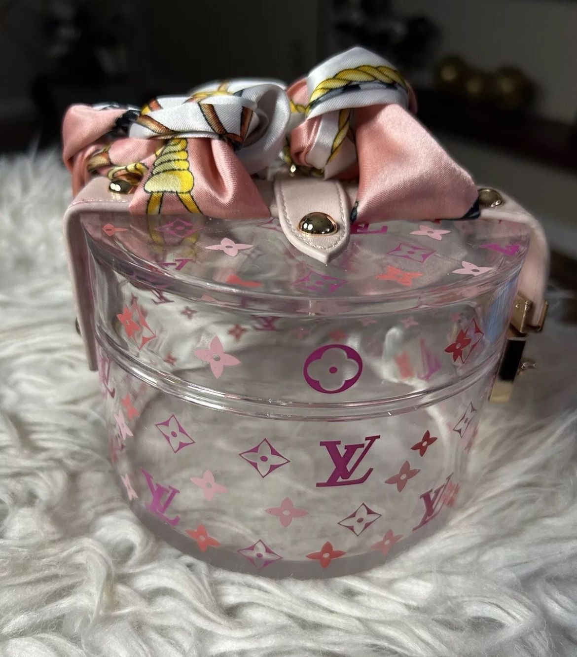 Louis Vuitton Bowat Scott Inspire Glass Scarf Leather Pink Purse