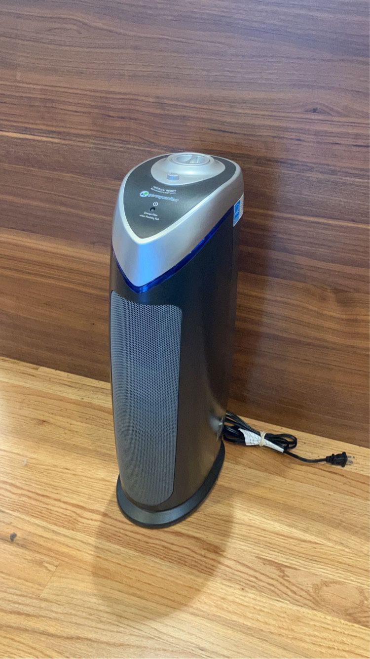 GermGuardian AC4825E 3-in-1 True HEPA Air Purifier UV Sanitizer 22 in. Tower