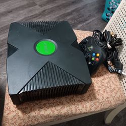 Original Xbox Works Good Controller Missing Dongle. 