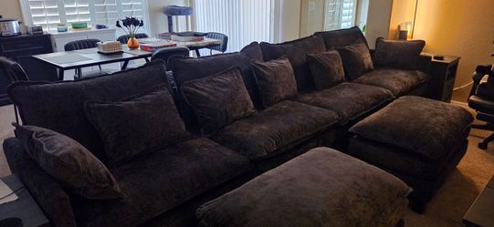 Large Black Chenille Sectional Sofa with Two Ottomans