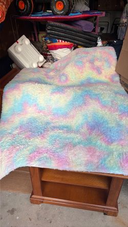 Pastel Tie-Dye Fluffy Throw Blanket