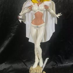 Sideshow EMMA FROST - WHITE QUEEN Premium Format Statue EXCLUSIVE VERSION