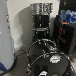 Mapex Black Panther 5 Piece Drum Set
