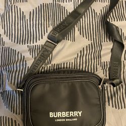 Burberry Bag Nailon No Box 