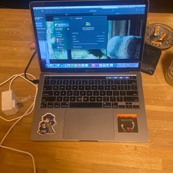 MacBook Pro 13”