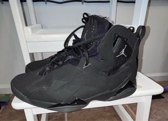 Air Jordan “True Flight” triple black