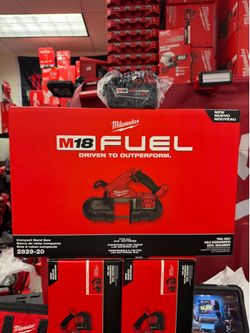 Milwaukee M18 Band Saw Fuel + Battery 5.0