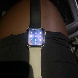 Apple Watch SE 