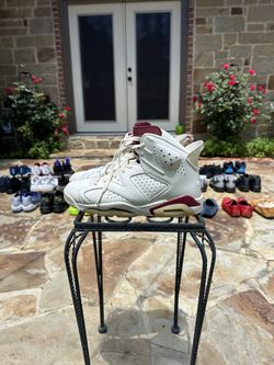 Jordan 6 Maroon