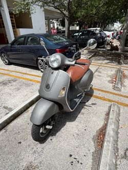 2008 Vespa 200gt