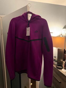 Nike tech