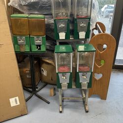 Old Fashioned Gum Ball Machines