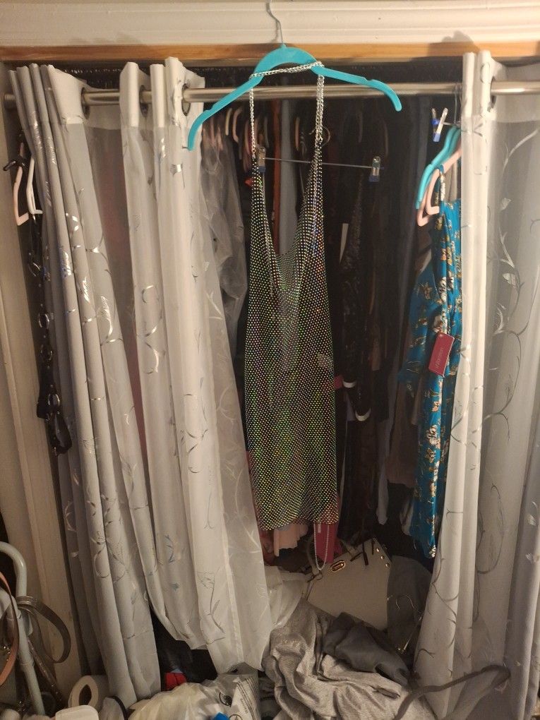 Women's Clothes