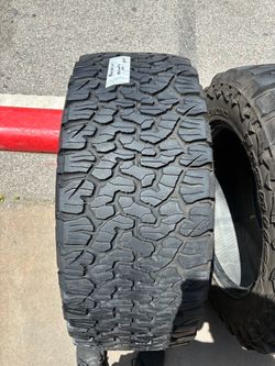 35/12.50R20 BFGOODRICH All-Terrain Tire 200$ Installed and Balanced 150$ Pickup only Located at 1305 Preston Ave Pasadena Tx 77503