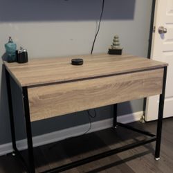 Great Looking Desk/Table 