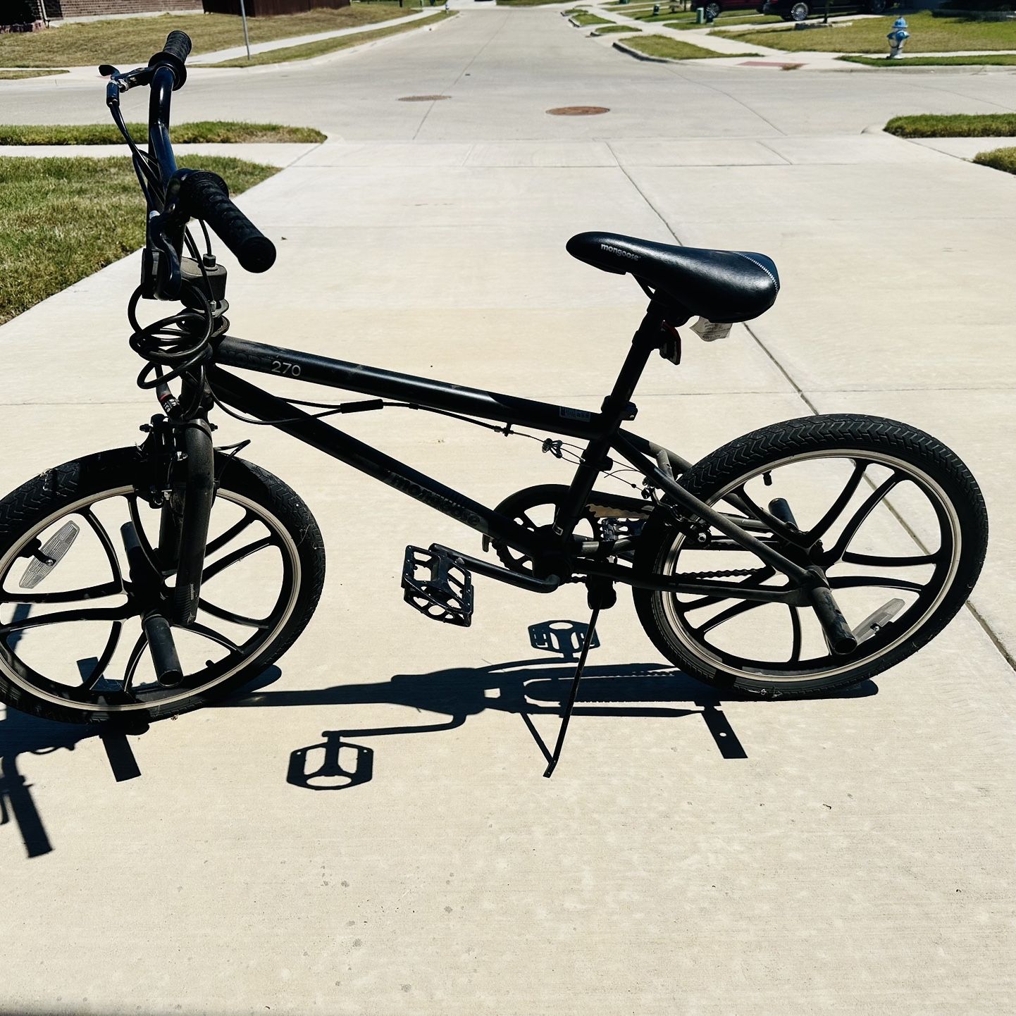 Mongoose Mode 270 Mag Boys Freestyle Bike for Sale in Red Oak TX OfferUp