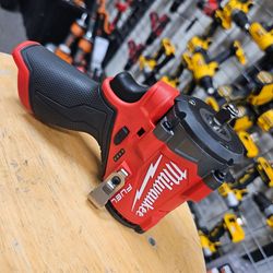 Milwaukee
M12 FUEL 12V Lithium-Ion Brushless Cordless Stubby 3/8 in. Impact Wrench (Tool-Only)