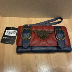 DC Comics Wonder Woman Front Flap Satchel Clutch Wallet with Wrist Strap