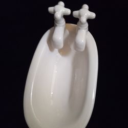 Bathtub Soap Dish