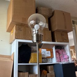 Light Bulb Lamp. Very Cute And Vintage