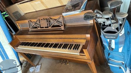 Vintage piano