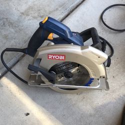Ryobi saw