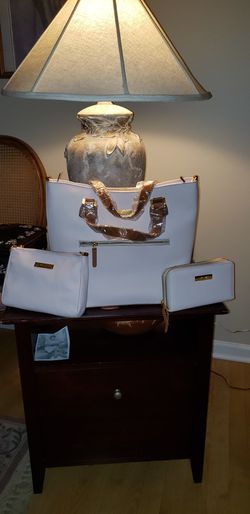 Joy/Iman purse and wallet