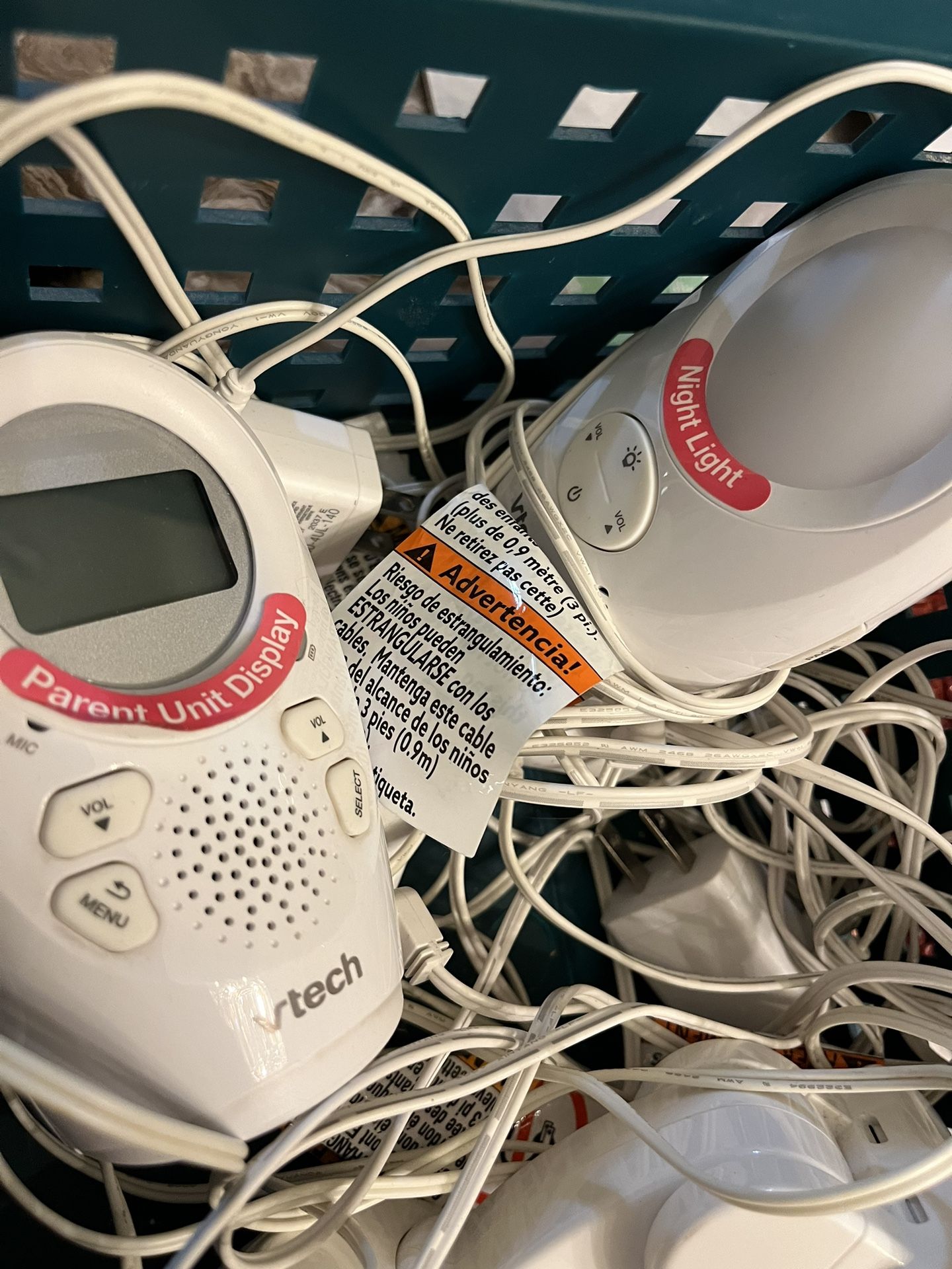 Baby monitor light and cameras excellent condition