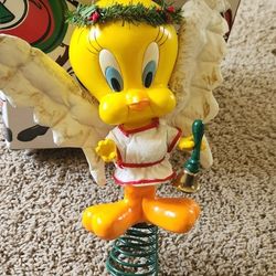 Vintage Warner Brothers Tweety Bird Tree Topper