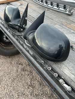 05 suburban door mirrors Silverado Tahoe Sierra