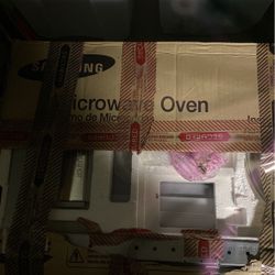  Samsung  white microwave above range 30”