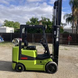 Clark Forklift 