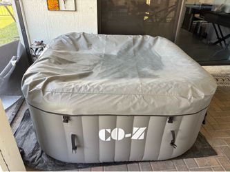 Portable CO-Z inflatable hot tub
