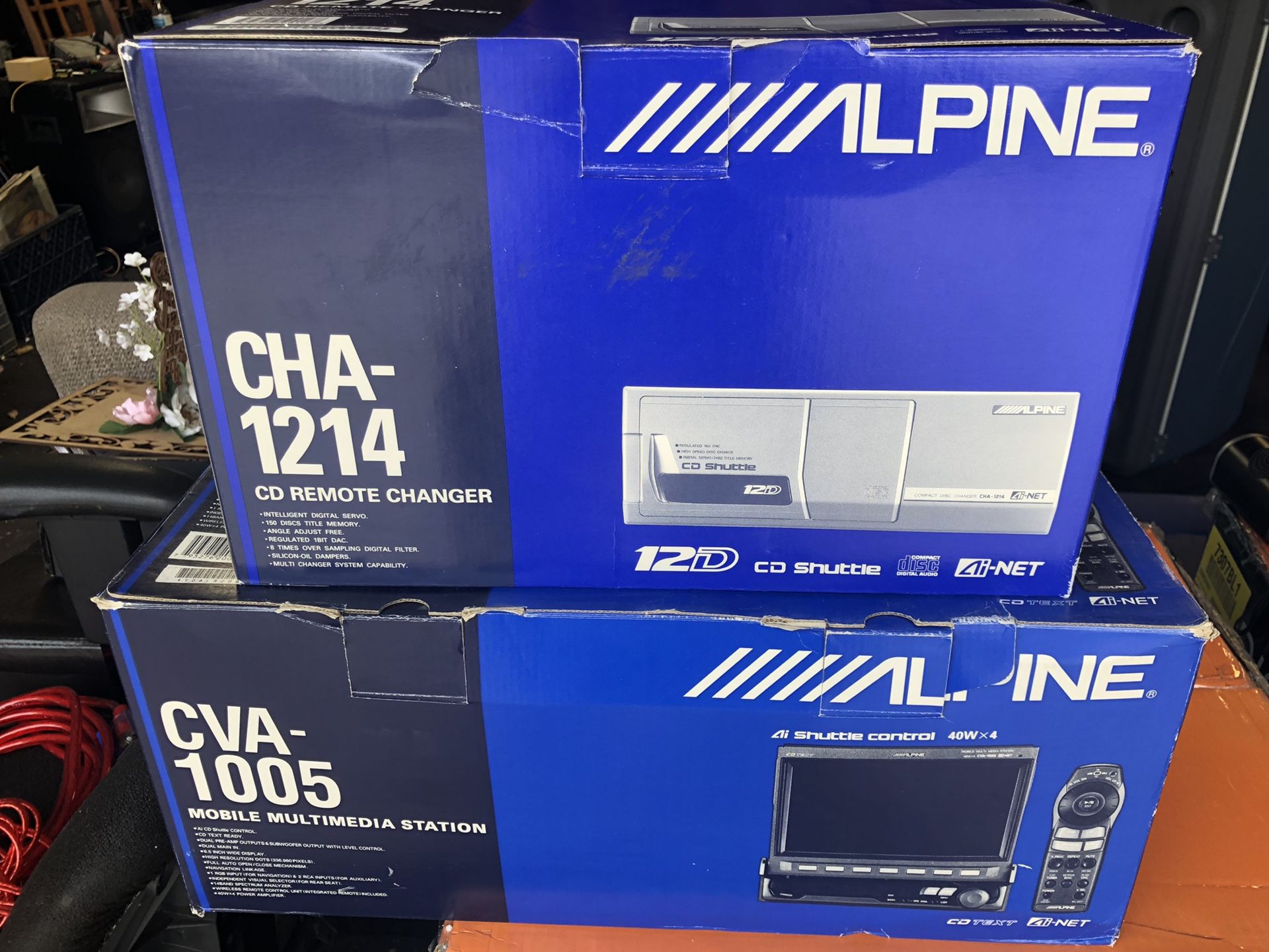 NEW ALPINE CVA-1005 HEADUNIT AND CHA-1214 CD CHANGER