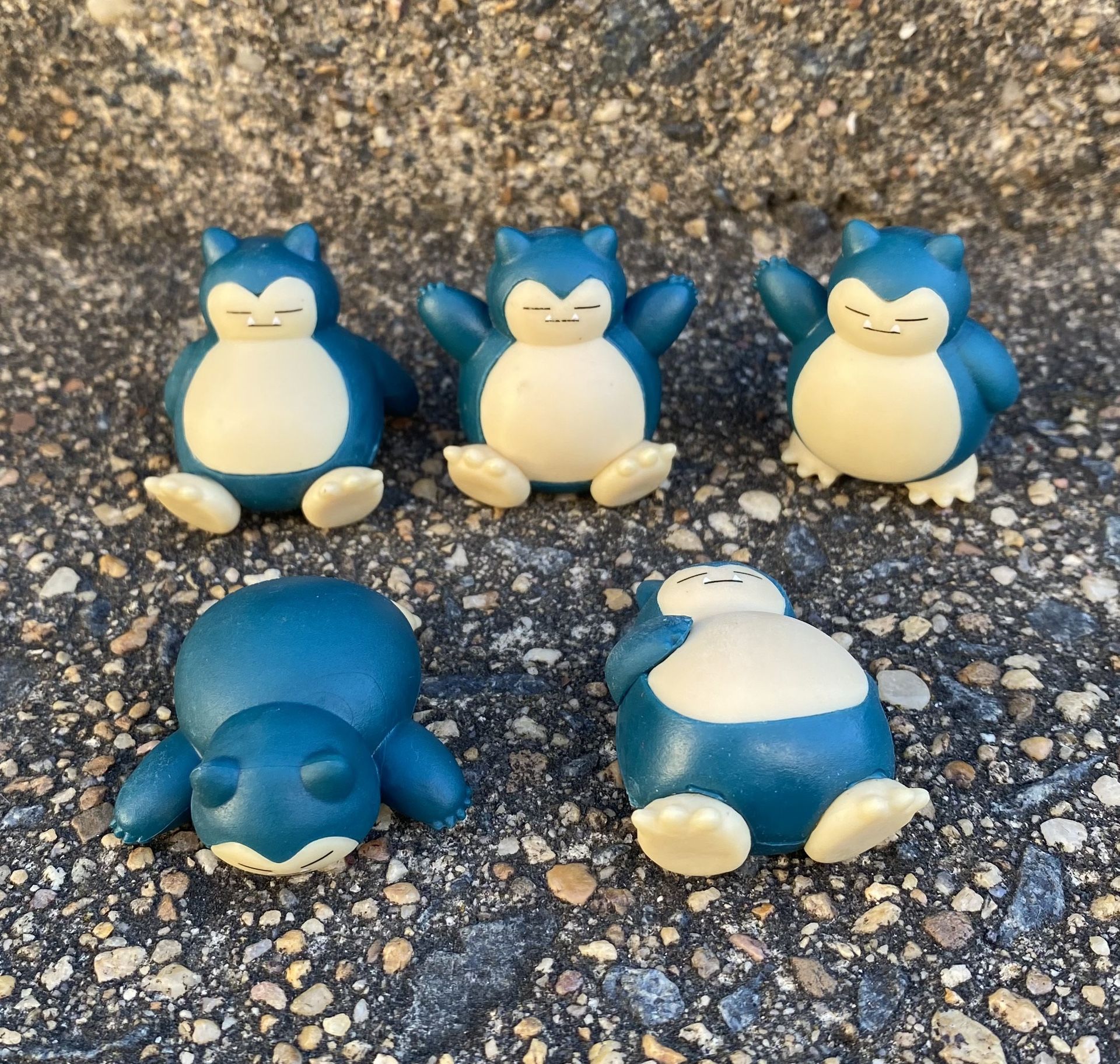 5 Mini Pokemon Snorlax Figures