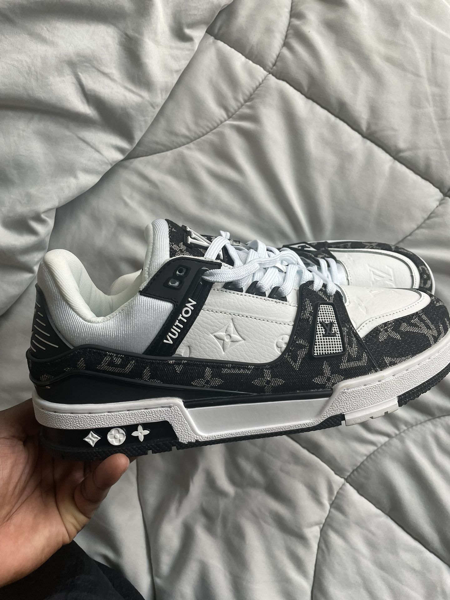 Louis Vuitton Trainer 54 for Sale in Houston, TX - OfferUp