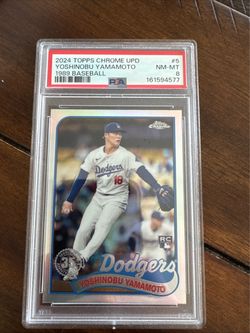 2024 Topps Chrome UPD Yoshinobu Yamamoto RC PSA 8