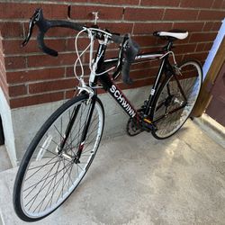 SCHWINN BIKE