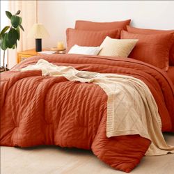 Bed in a Bag Queen Size Burnt Orange Seersucker Comforter Set