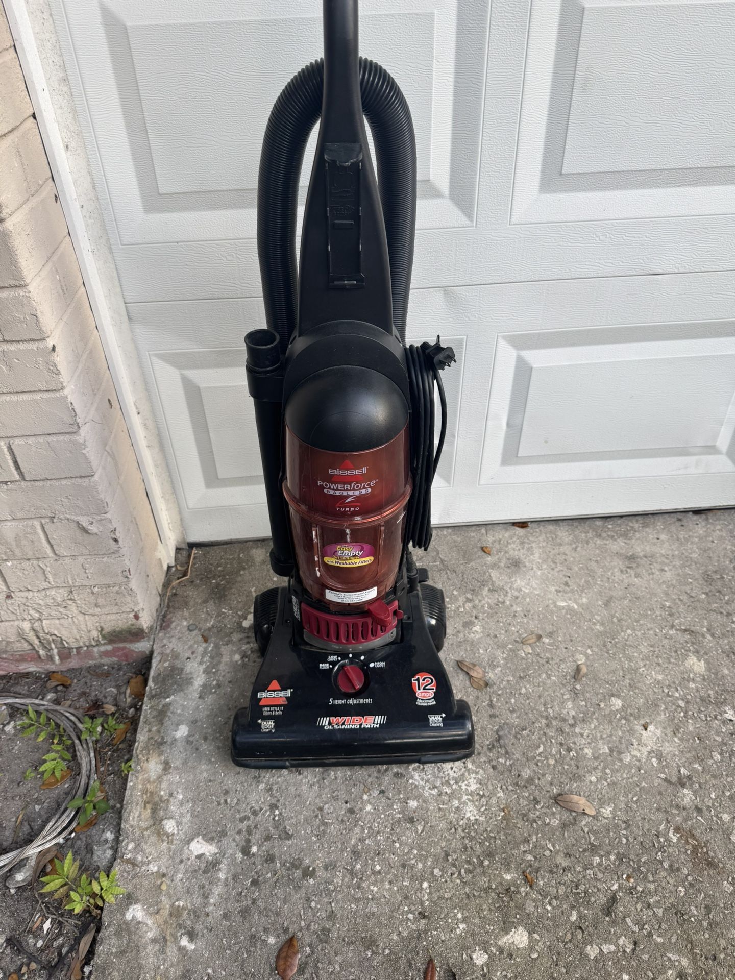 Vacuum Great Conditions Read Description