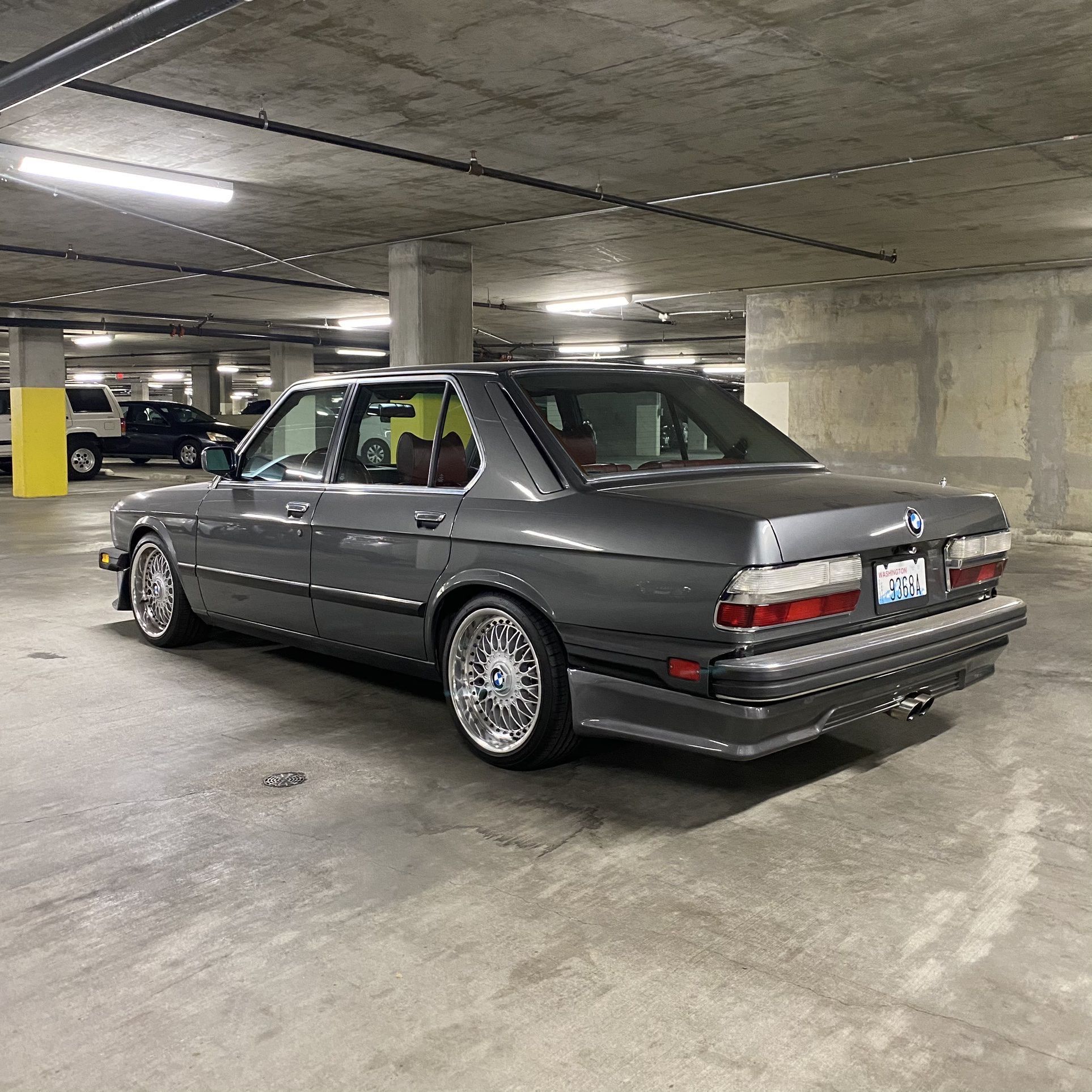 1984 BMW 533i