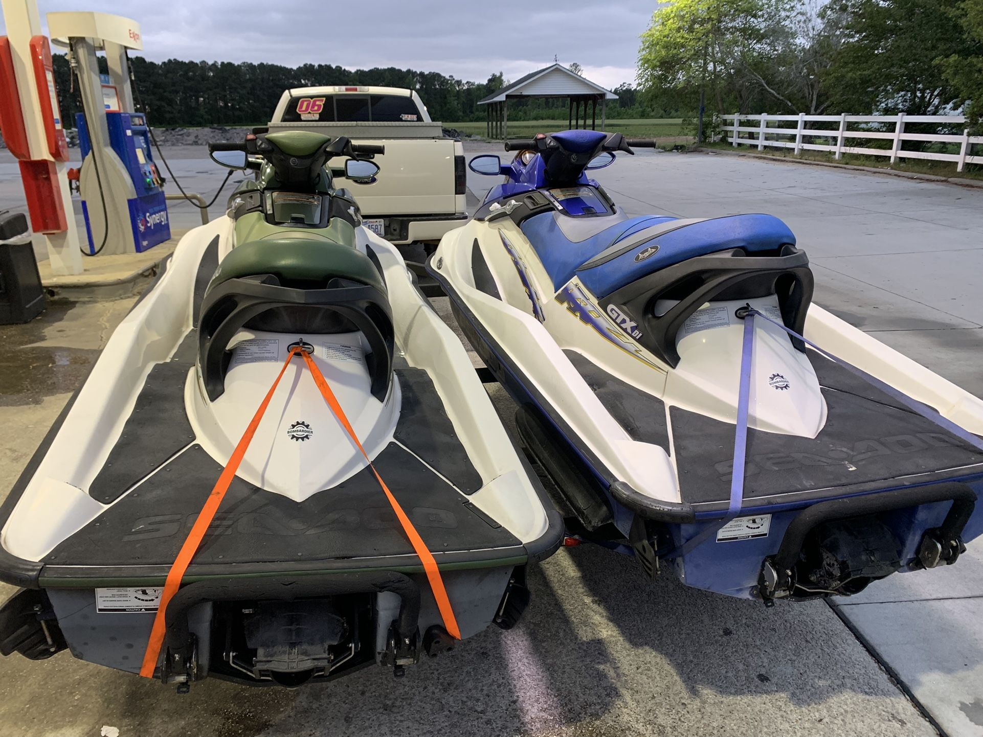 2 Seadoo Gti Jetskis&trailer