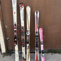 Adult and youth snow skis prices vary