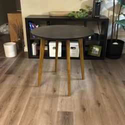 Black Round Table 
