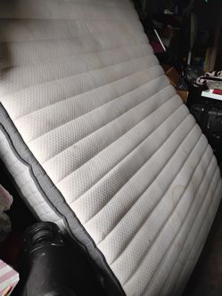 Free queen bed